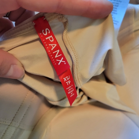 Spanx Nude Colored Mid Thigh Bodysuit - Picture 5 of 9